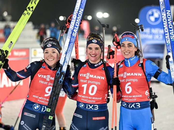 Симон вернулась и выиграла масс-старт в Нове-Место!